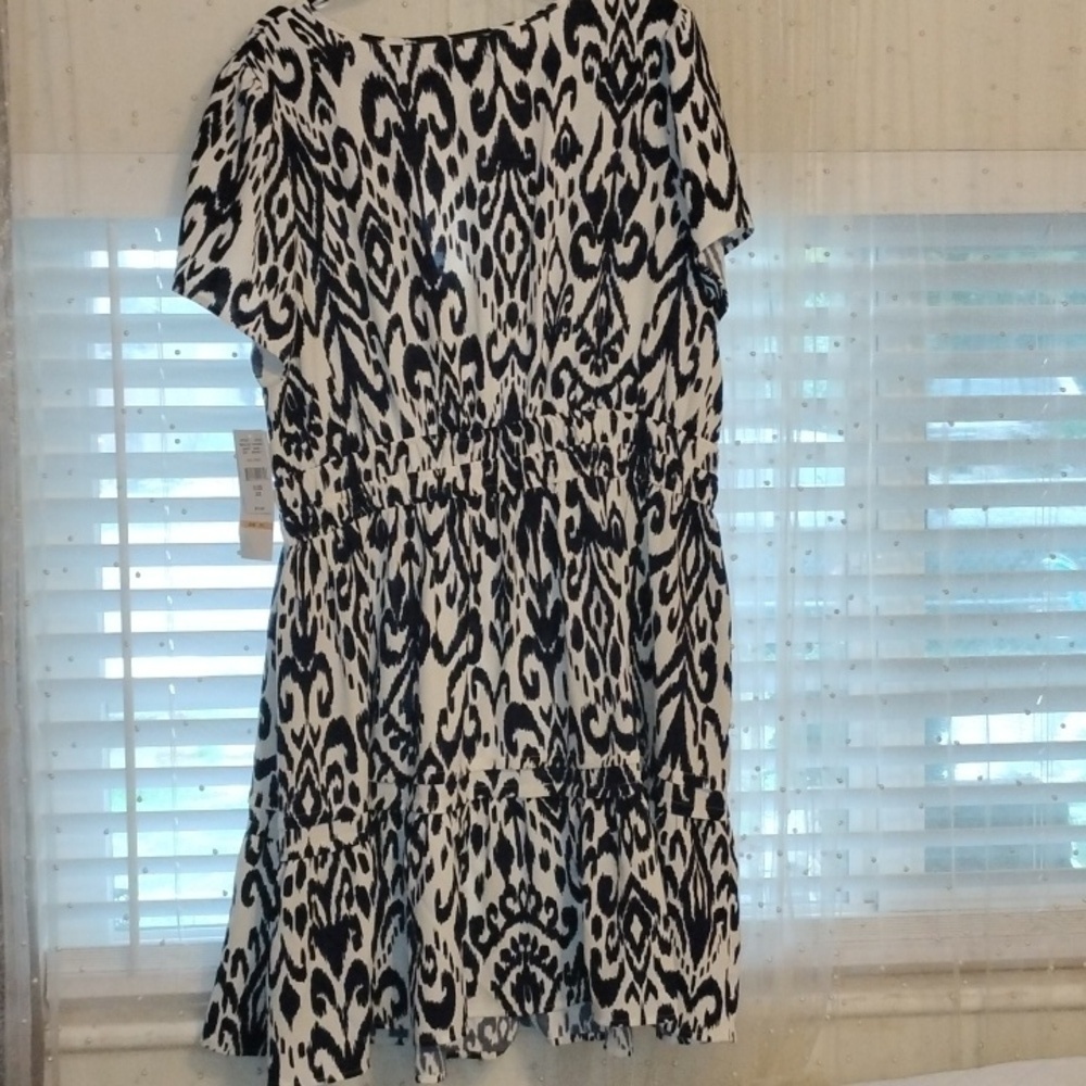 Be by Chetta Sea Breeze V Neck Navy & White Patterned Midi Dress, Size: 2X, NWT - Picture 7 of 13